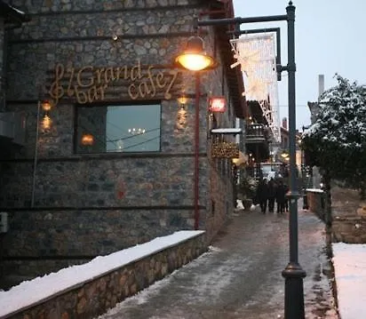 Grand House *